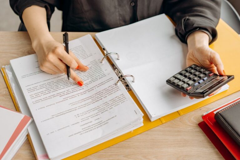 ​Is it Possible to Buy a House Making  an Hour?